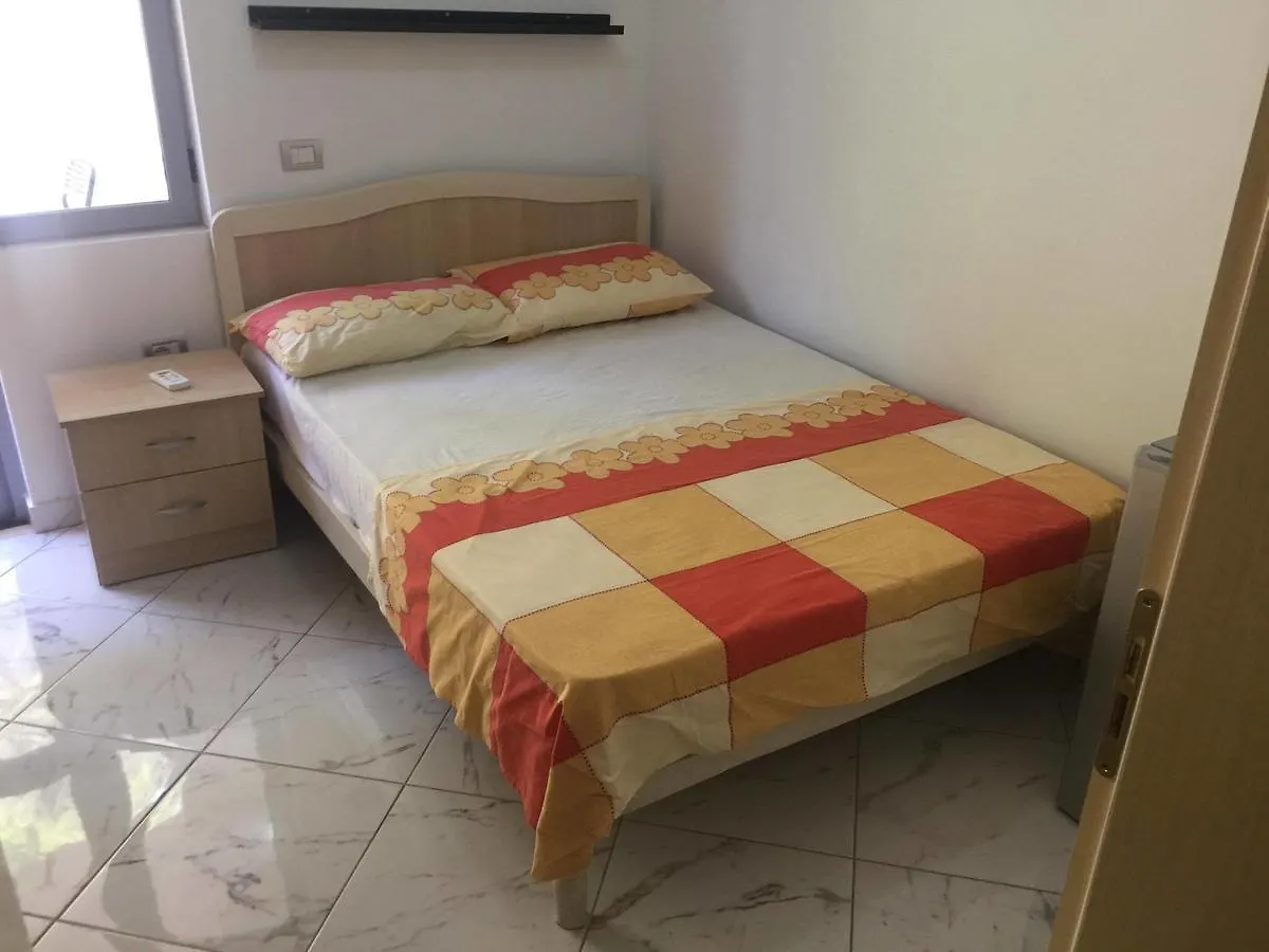 Hotel Kaqaniku Shëngjin 2*,