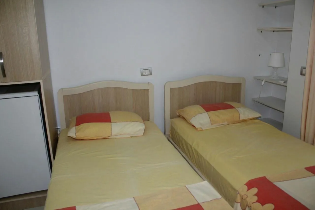 Hotel Kaqaniku Shëngjin